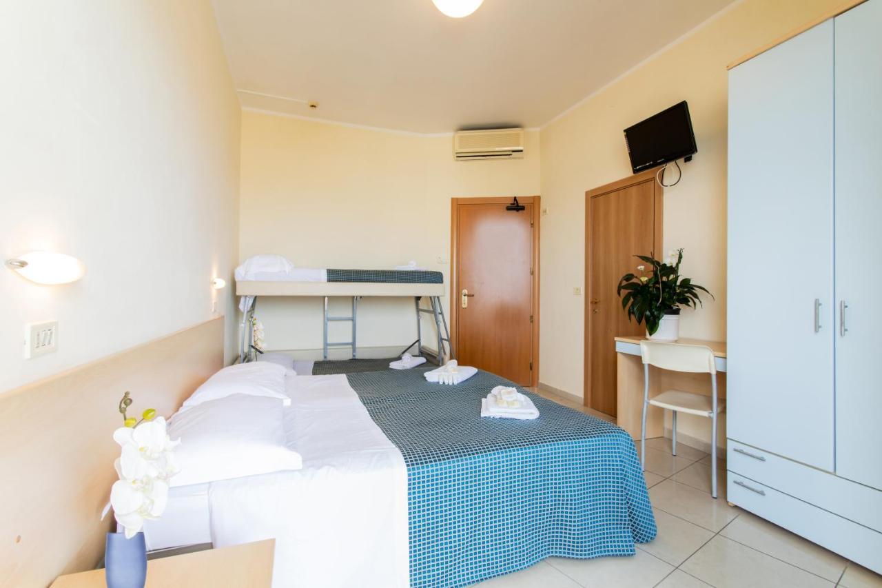 Hotel Fantasy Rimini Dış mekan fotoğraf